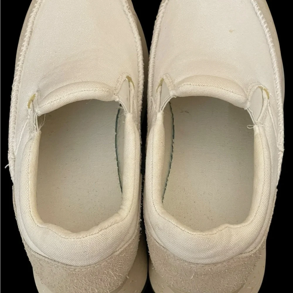 Ugg Marin Slip On Platform  Cream Canvas Shoes size‎ 9.5